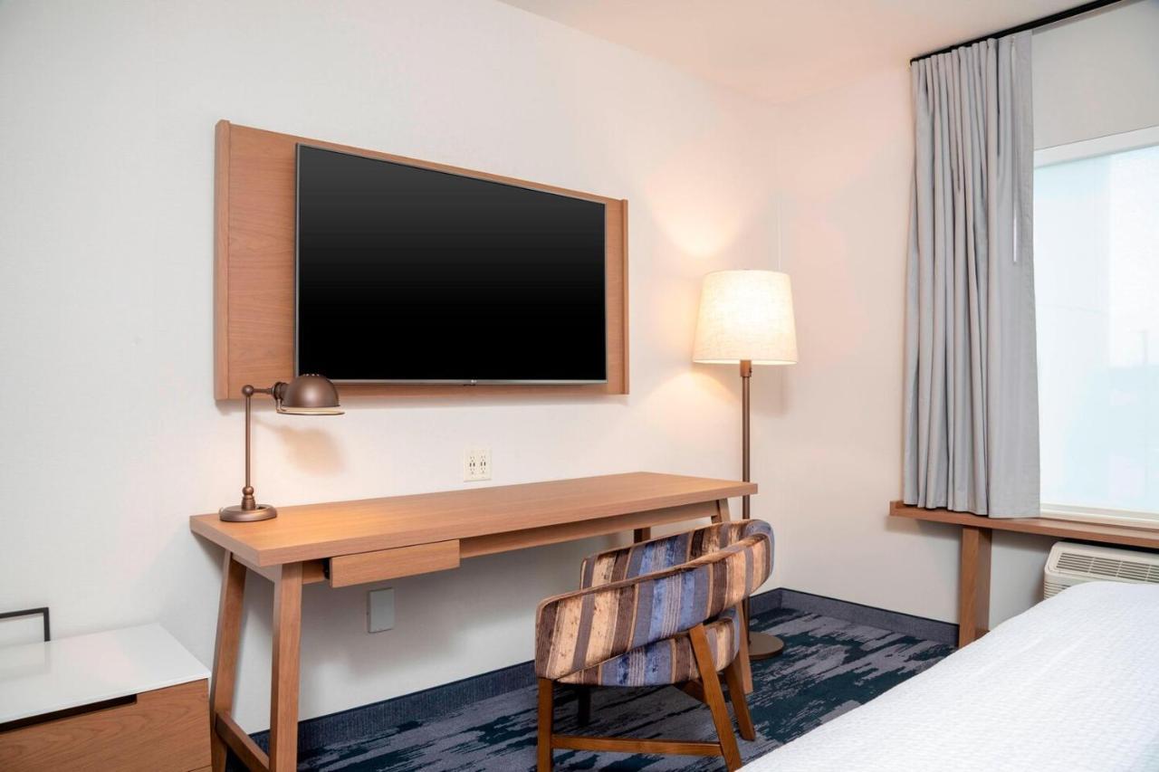 Fairfield Inn & Suites By Marriott Fair Oaks Farms Luaran gambar