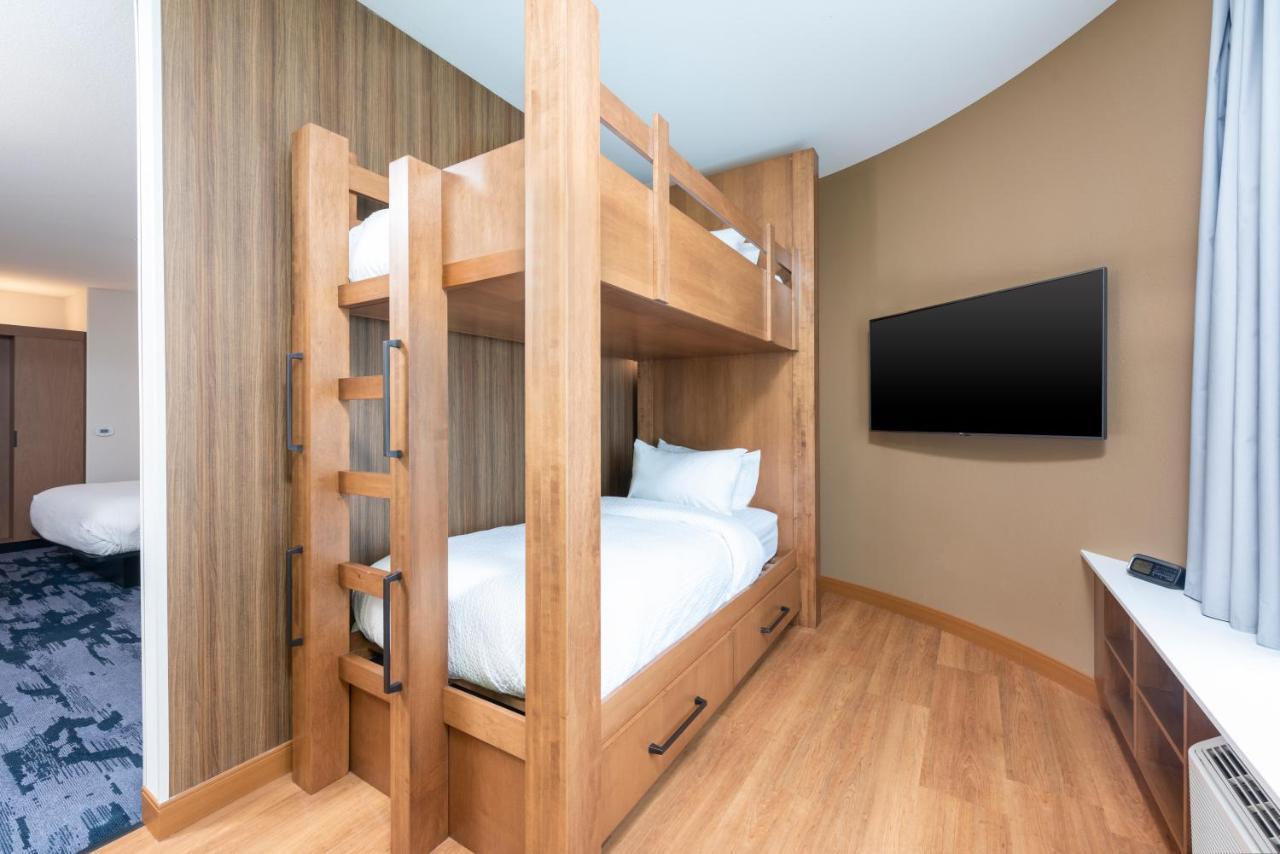 Fairfield Inn & Suites By Marriott Fair Oaks Farms Luaran gambar