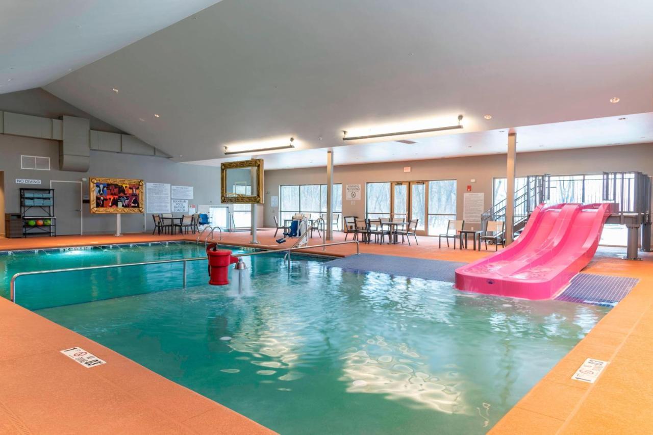 Fairfield Inn & Suites By Marriott Fair Oaks Farms Luaran gambar